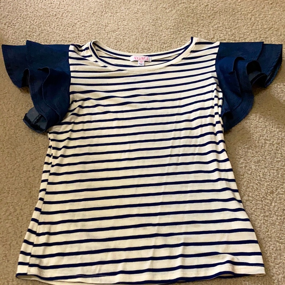 Medium size top